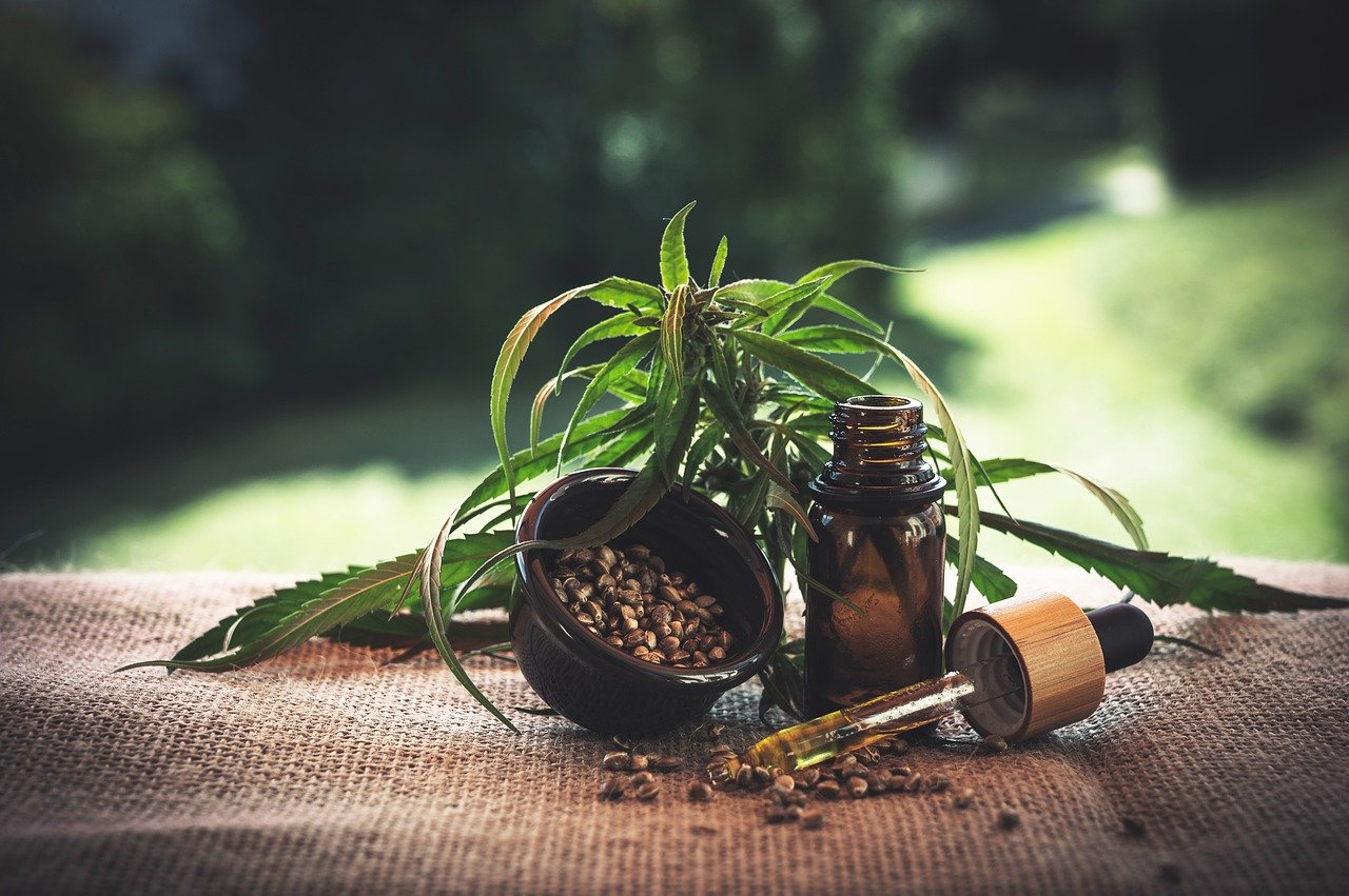 5 Reasons Why CBD Oil Can Be Beneficial For You